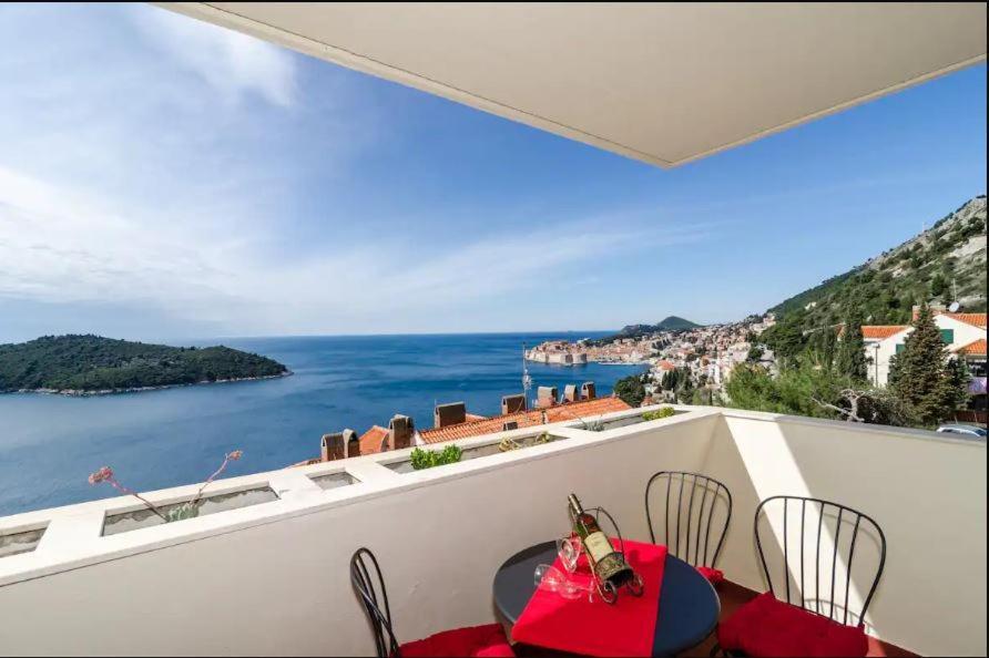 Apartment Zlatni Potok - View Of The Old Town Dubrovnik