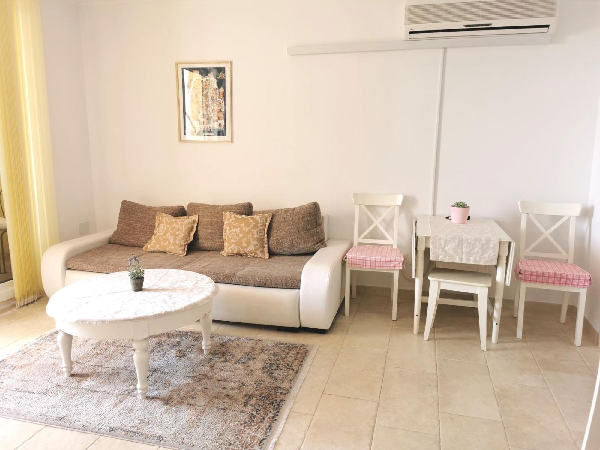 Zlatni Potok - View Of The Old Town Apartment *